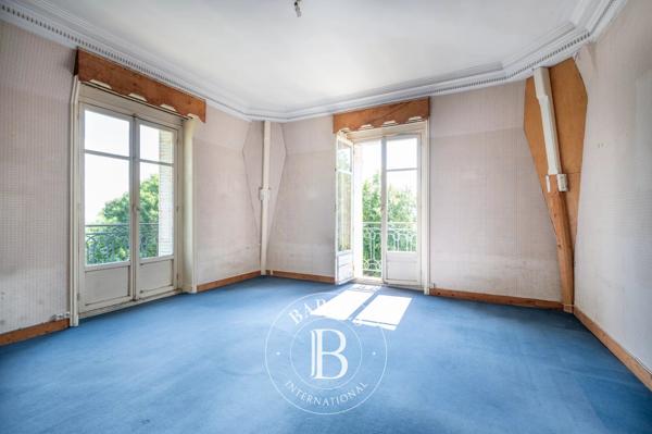 Rueil-Malmaison, Maison 7 Chambres -  404 m² à vendre