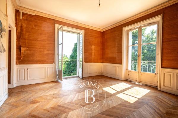 Rueil-Malmaison, Maison 7 Chambres -  404 m² à vendre
