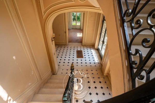 Rueil-Malmaison, Maison 7 Chambres -  404 m² à vendre
