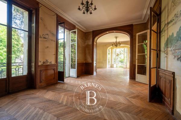 Rueil-Malmaison, Maison 7 Chambres -  404 m² à vendre