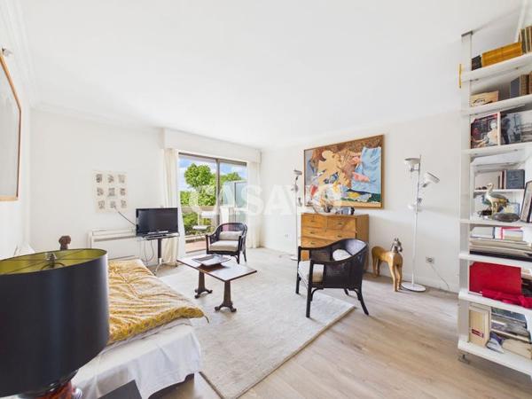 Vente Appartement 2 pièces de 66m² - 92200 Neuilly-sur-Seine