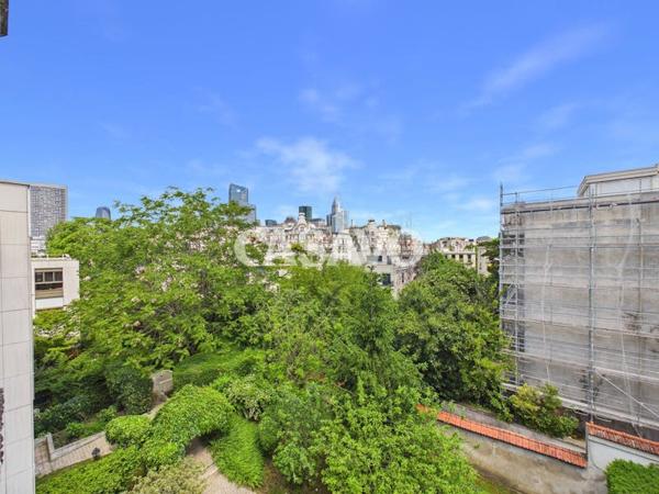 Vente Appartement 2 pièces de 66m² - 92200 Neuilly-sur-Seine