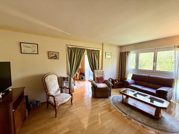 Sevran (93270) 4 Pièces avec 2 balcons et parking devant RER B et futur métro 16