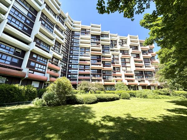Sevran (93270) 4 Pièces avec 2 balcons et parking devant RER B et futur métro 16