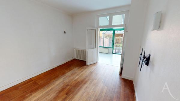 Maison de 98m2 habitables quartier Pierre et Marie Curie 5 pièces