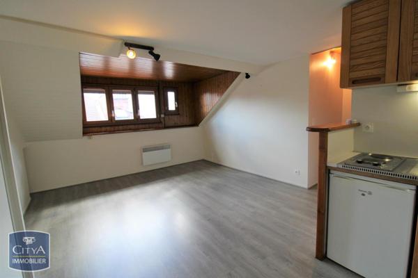 Appartement à louer 1 pièce 25.76m²