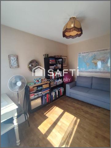 Pavillon sur Laval avec terrain !