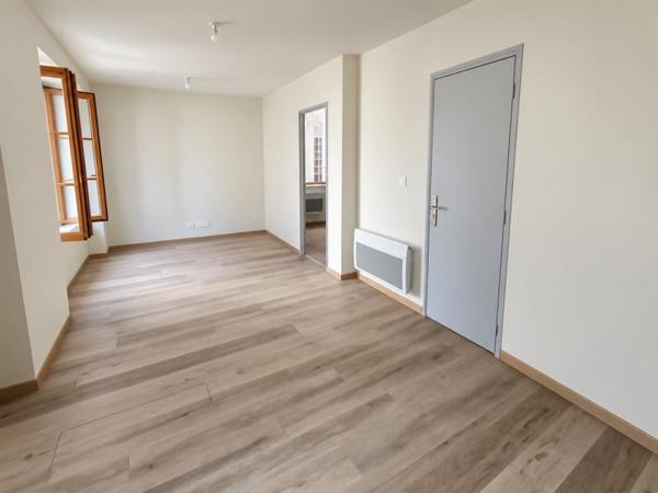 Appartement à louer 510 € CC Gourdon 2 p 31 m² DPE D