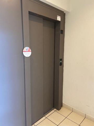 La Rochelle appartement 2 pièces ascenseur