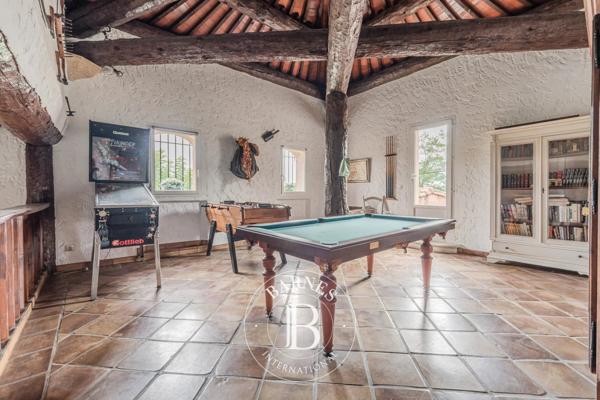 Aix-en-Provence, Maison 5 Chambres -  306 m² à vendre