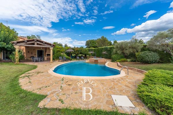 Aix-en-Provence, Maison 5 Chambres -  306 m² à vendre