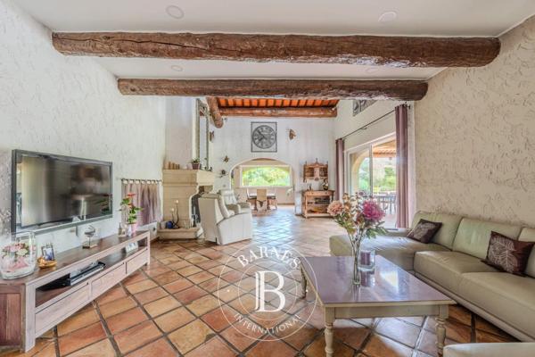 Aix-en-Provence, Maison 5 Chambres -  306 m² à vendre