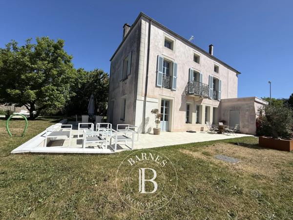Semur-en-Auxois, Maison de ville 4 Chambres -  308 m² à vendre
