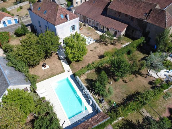 Semur-en-Auxois, Maison de ville 4 Chambres -  308 m² à vendre