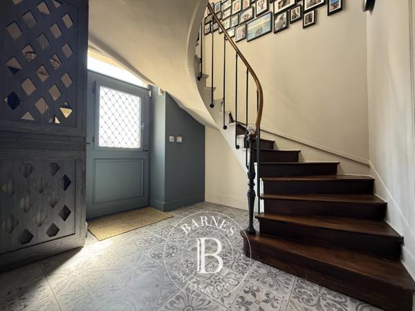 Semur-en-Auxois, Maison de ville 4 Chambres -  308 m² à vendre