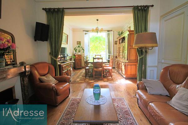 Pour les amoureux des maisons en meulière entièrement individuelles !