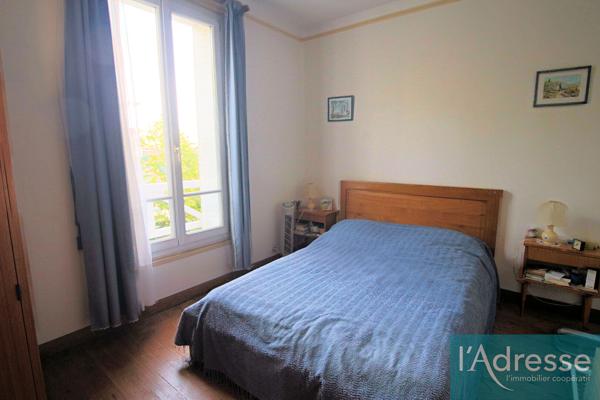 Pour les amoureux des maisons en meulière entièrement individuelles !