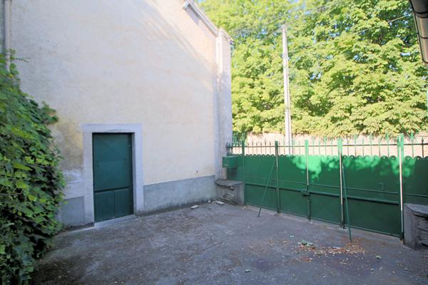 Pour les amoureux des maisons en meulière entièrement individuelles !