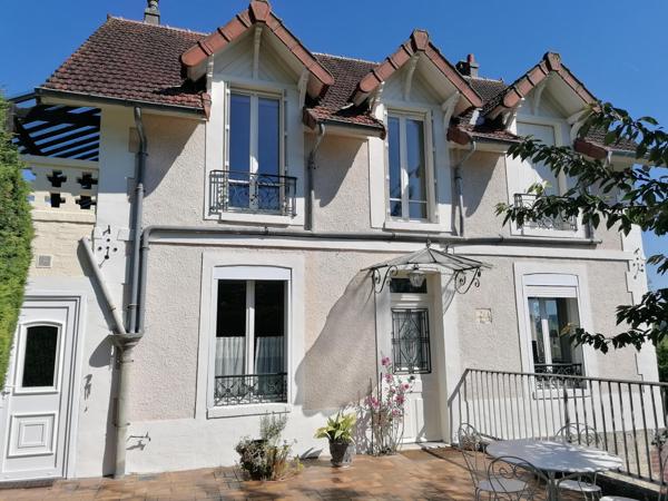 Maison centre Gisors-4 chambres-sous-sol-stationnements