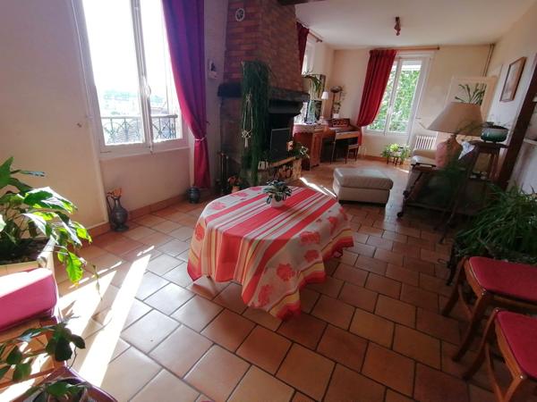 Maison centre Gisors-4 chambres-sous-sol-stationnements