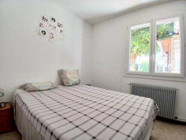 MAISON 9 PIECES avec APPARTEMENT INDEPENDANT - TERRAIN 410 m2