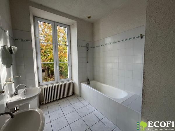 Ensemble immobilier à rénover