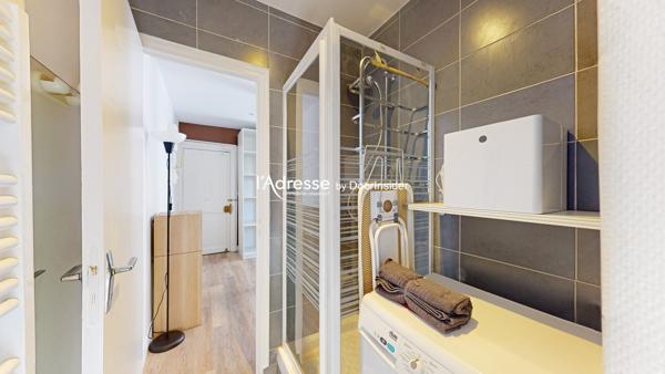 Appartement Paris 1 pièce(s) 20 m2