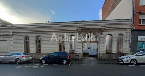 Bureaux à vendre au Vieux-Lille avec 31 stationnements privatifs