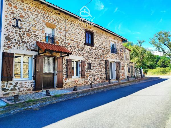 Maison de village
                                                                                                                                                                                                                                                                                                                        8 pièce(s)                                                                                                                                                                                                          5 chambre(s)                                                                                                                                                                                                          159  m²