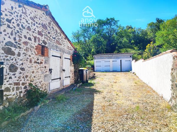 Maison de village
                                                                                                                                                                                                                                                                                                                        8 pièce(s)                                                                                                                                                                                                          5 chambre(s)                                                                                                                                                                                                          159  m²