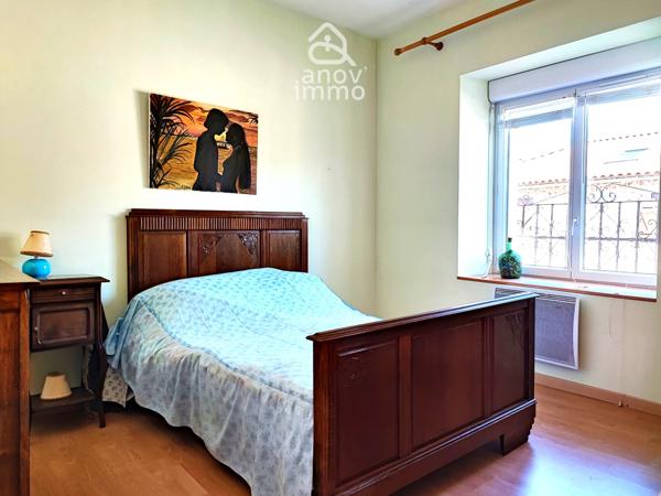 Maison de village
                                                                                                                                                                                                                                                                                                                        8 pièce(s)                                                                                                                                                                                                          5 chambre(s)                                                                                                                                                                                                          159  m²