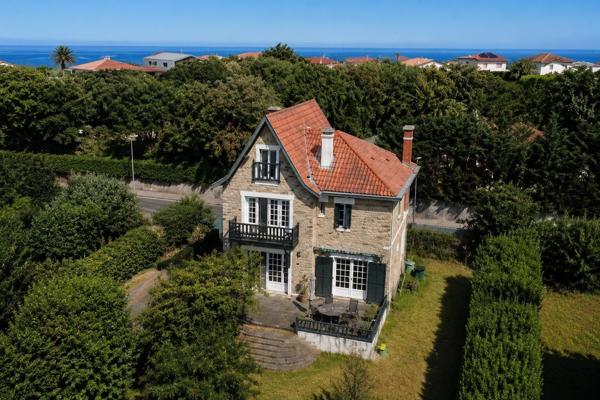 Vente Maison de maître Biarritz 7 Pièces 211 m²
