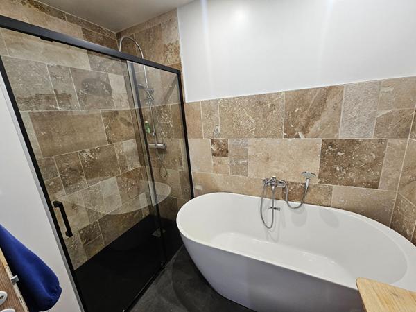 Maison rénovée avec charme ? 80 m² ? 3 chambres ? Jardin & grand garage