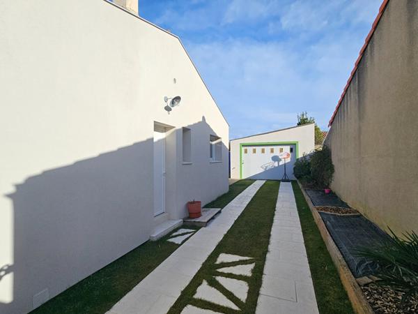 Maison rénovée avec charme ? 80 m² ? 3 chambres ? Jardin & grand garage