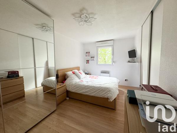 Appartement 3 pièces de 65 m² à Valenciennes (59300)