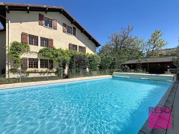 Maison de caractère rénovée avec parc et piscine – Valleiry, proche Genève