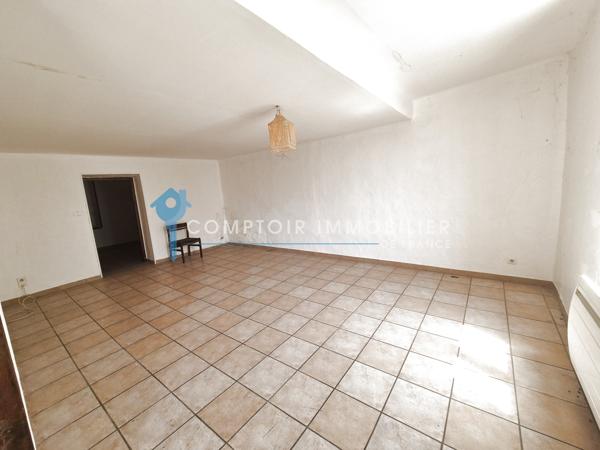 Immeuble
                                                                                                                                                
                                                                                                                                                
                                                                                                                                                
                                                    
                                                                                                                                                                                                                                                                                                                        220  m²