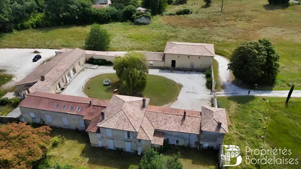 Magnifique et rare domaine de 1300 m² sur 6.4 hectares