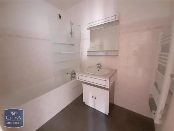 Appartement à louer 2 pièces 46.39m²