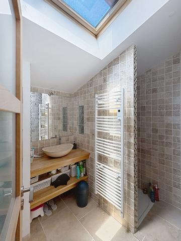 Maison de village Rougiers 3 pièces 60 m2 entièrement rénovée avec un garage.