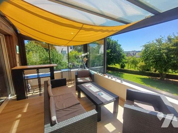 Maison + gite situés sur la corniche de Plestin les Gréves.

Très lumineuse et agréable a viv...