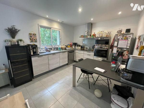 BERUGES - Pavillon de Plain-Pied 99 m², 3 CHAMBRES