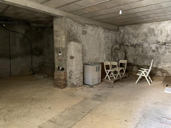 Appartement une chambre avec terrasse et garage