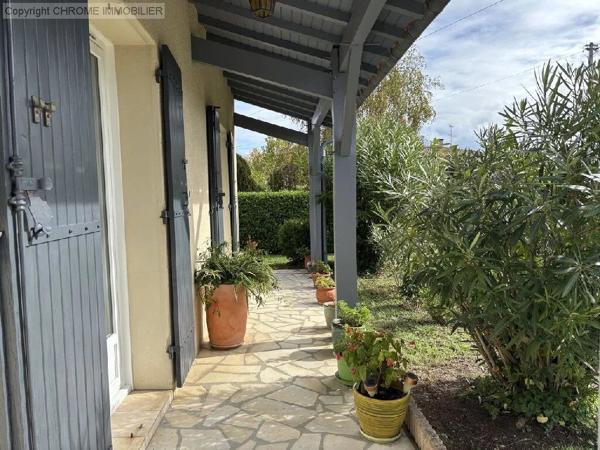 Vente                                                      Maison
                        
                     6 pièces                      144 m2                     à Marmande