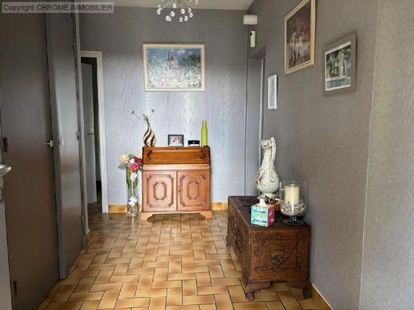 Vente                                                      Maison
                        
                     6 pièces                      144 m2                     à Marmande