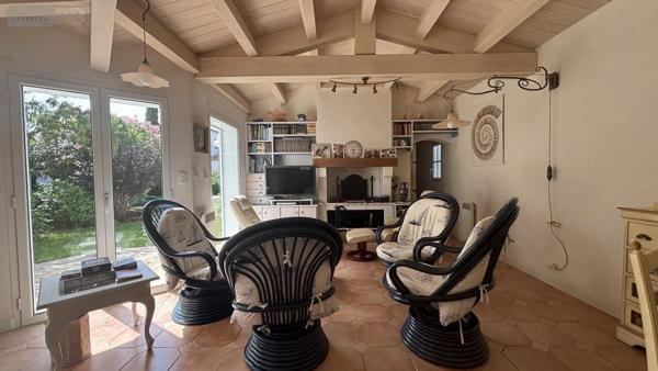 Maison à vendre à Le Bois-Plage-en-Ré en Charente-Maritime (17580), ref : 17018-1159