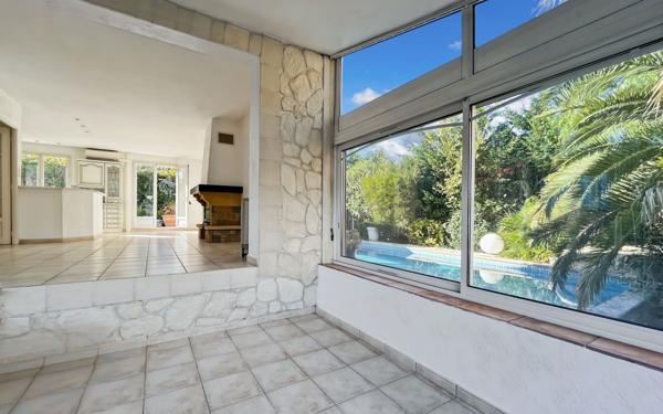 Maison à vendre    5 pièces • 107 m2 Fréjus