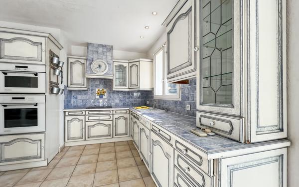 Maison à vendre    5 pièces • 107 m2 Fréjus