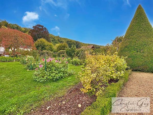 Propriété de Charme à vendre en bord du Loir- 5 Chambres-2000 m² de terrain (72340) LA CHARTRE SUR LE LOIR