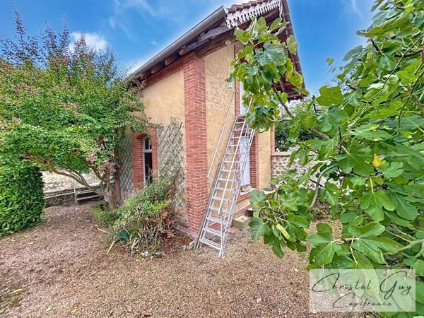 Propriété de Charme à vendre en bord du Loir- 5 Chambres-2000 m² de terrain (72340) LA CHARTRE SUR LE LOIR